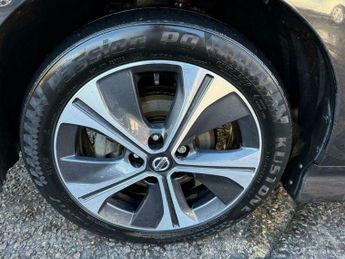 Nissan Leaf 40kWh Tekna Auto 5dr