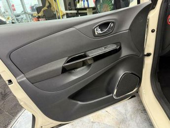 Renault Captur 1.2 TCe Dynamique S MediaNav EDC Euro 5 5dr