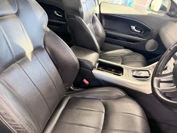 Land Rover Range Rover Evoque TD4 SE TECH PANO ROOF SAT NAV LEATHER 4X4 19 REG