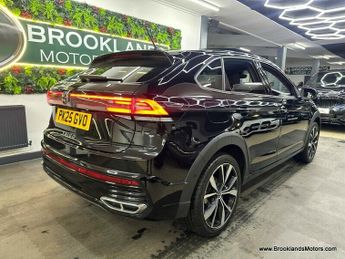 Volkswagen Taigo Taigo 1.0 R-LINE TSI DSG [SAT NAV, PANORAMIC ROOF & HEATED SEATS