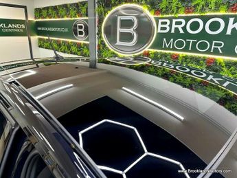 Volkswagen Taigo Taigo 1.0 R-LINE TSI DSG [SAT NAV, PANORAMIC ROOF & HEATED SEATS