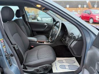 Mercedes-Benz C Class 2.1 C200 SE 5dr