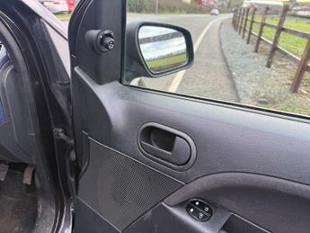 Ford Fiesta ZETEC BLUE