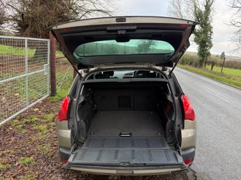 Peugeot 3008 HDI EXCLUSIVE