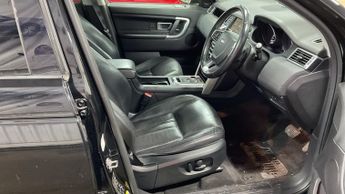 Land Rover Discovery Sport 2.0 TD4 HSE Black SUV 5dr Diesel Auto 4WD Euro 6 (s/s) (180 ps)