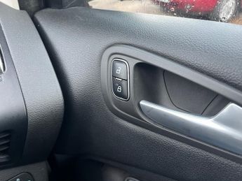 Ford C-Max 1.5T EcoBoost Titanium MPV 5dr Petrol Auto Euro 6 (s/s) (150 ps)