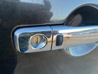 Nissan Serena 2.0 Highway Star S-Hybrid 8 Seater Auto 5dr