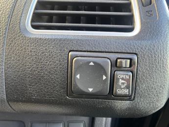 Nissan Serena 2.0 Highway Star S-Hybrid 8 Seater Auto 5dr