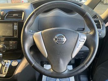 Nissan Serena 2.0 Highway Star S-Hybrid 8 Seater Auto 5dr