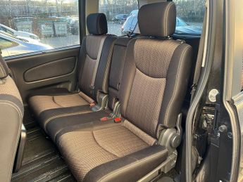 Nissan Serena 2.0 Highway Star S-Hybrid 8 Seater Auto 5dr