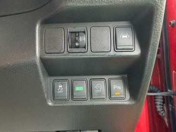 Nissan Qashqai 1.2 DIG-T N-Connecta XTRON 2WD Euro 6 (s/s) 5dr