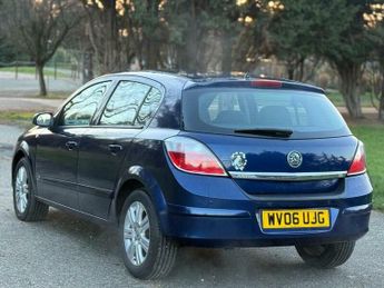 Vauxhall Astra 1.8i 16v Active 5dr