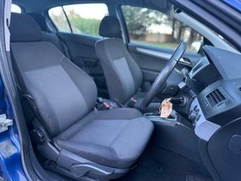Vauxhall Astra 1.8i 16v Active 5dr