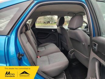 Ford Focus 1.6 Sport Hatchback 5dr Petrol Automatic (184 g/km, 99 bhp)