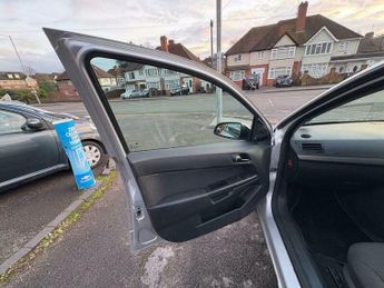 Vauxhall Astra 1.8i 16v Life 5dr