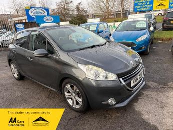 Peugeot 208 E-HDI ALLURE