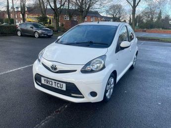 Toyota AYGO 1.0 VVT-i Euro 5 5dr
