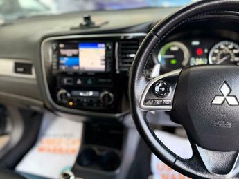 Mitsubishi Outlander PHEV GX 3H