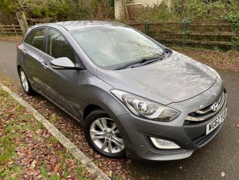 Hyundai I30 CRDI STYLE NAV BLUE DRIVE !! 20 POUND TAX - NEW MOT - FULL SERVI