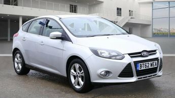 Ford Focus 1.6 Zetec Hatchback 5dr Petrol Powershift Euro 5 (125 ps)