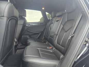 Porsche Macan D S PDK