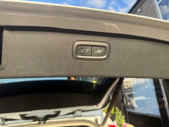 Volvo XC90 2.0h T8 Twin Engine 9.2kWh Inscription Auto 4WD Euro 6 (s/s) 5dr
