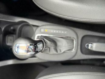 Vauxhall Corsa 1.4 16V SE Hatchback 5dr Petrol Auto Euro 5 (100 ps)