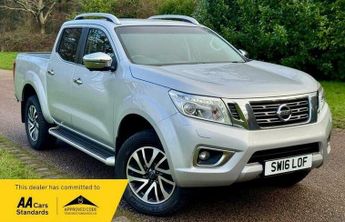 Nissan Navara 2.3 dCi Tekna Pickup Double Cab 4dr Diesel Auto 4WD Euro 5 (190 
