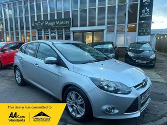 Ford Focus 1.0T EcoBoost Titanium Navigator Euro 5 (s/s) 5dr