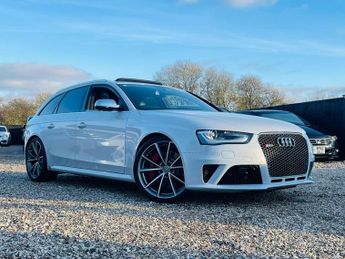 Audi RS4 4.2 FSI V8 Estate 5dr Petrol S Tronic quattro Euro 5 (450 ps)