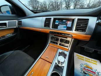 Jaguar XF 2.2d SE Auto Euro 5 (s/s) 4dr