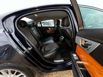 Jaguar XF 2.2d SE Auto Euro 5 (s/s) 4dr