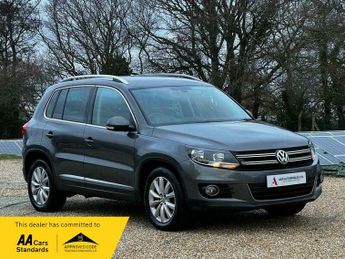 Volkswagen Tiguan 2.0 TDI BlueMotion Tech Match 2WD Euro 5 (s/s) 5dr