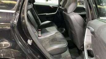 Volvo XC60 2.4 D4 R-Design Nav SUV 5dr Diesel Auto AWD Euro 6 (s/s) (190 ps