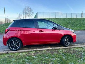 Toyota Yaris 1.5 VVT-h Design E-CVT Euro 6 5dr
