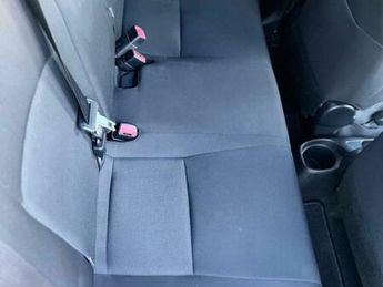 Toyota Yaris 1.5 VVT-h Design E-CVT Euro 6 5dr