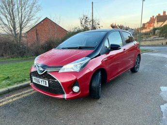 Toyota Yaris 1.5 VVT-h Design E-CVT Euro 6 5dr