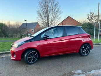 Toyota Yaris 1.5 VVT-h Design E-CVT Euro 6 5dr
