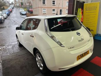 Nissan Leaf 24kWh Acenta Hatchback 5dr Electric Auto (109 bhp)
