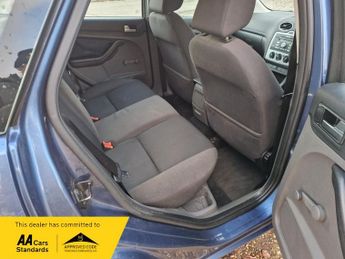 Ford Focus ZETEC CLI. P