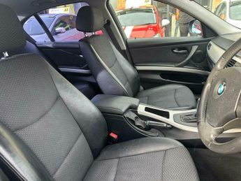 BMW 3 SERIES 2.0 320d SE Steptronic Euro 5 4dr