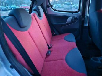 Peugeot 107 1.0 12V Urban Move Euro 4 5dr
