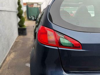 Mitsubishi Colt 1.3 Equippe 3dr