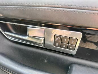 Land Rover Range Rover Sport SDV6 HSE BLACK
