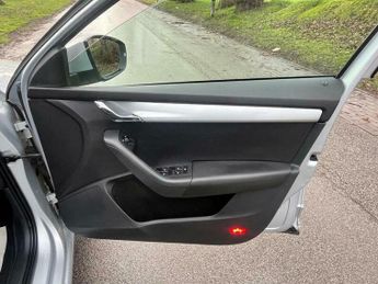 Skoda Octavia 2.0 TDI Elegance Euro 5 (s/s) 5dr