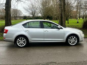 Skoda Octavia 2.0 TDI Elegance Euro 5 (s/s) 5dr