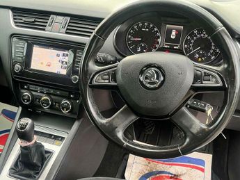 Skoda Octavia 2.0 TDI Elegance Euro 5 (s/s) 5dr