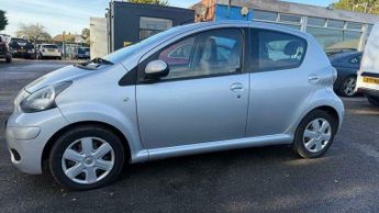 Toyota AYGO 1.0 VVT-i Ice Euro 5 5dr