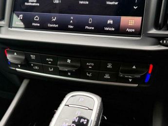 Maserati Levante 3.0 V6 Modena ZF 4WD Euro 6 (s/s) 5dr