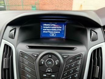 Ford Focus 1.6 Zetec Navigator Powershift Euro 5 5dr